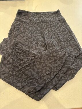 Lululemon Align High-Rise Dark Gray Camo Print Joggers